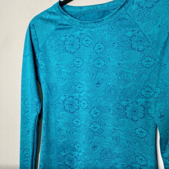 Soybu Yoga Long Sleeve Patterned Tee - Picture 3 of 7
